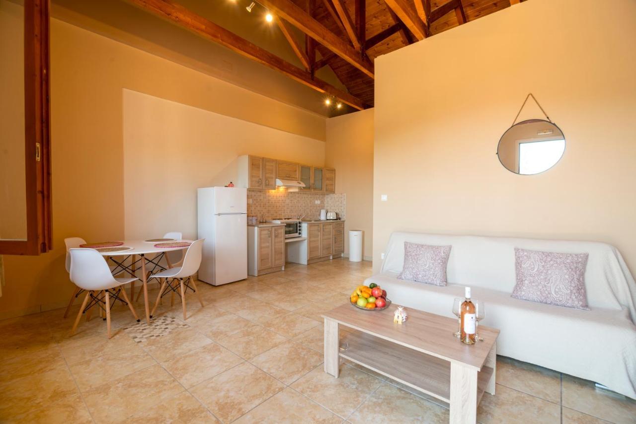 Ntamari Apartments Vathy  Buitenkant foto