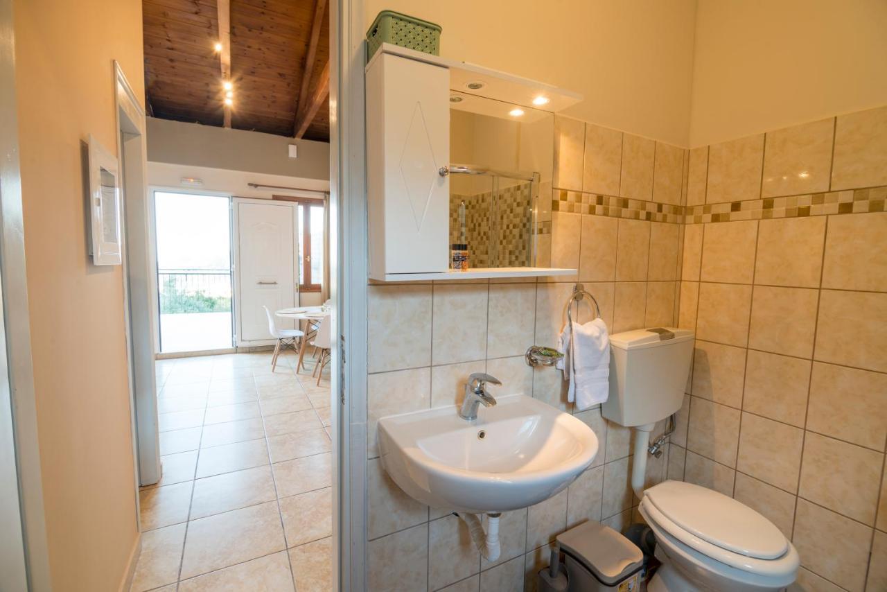 Ntamari Apartments Vathy  Buitenkant foto