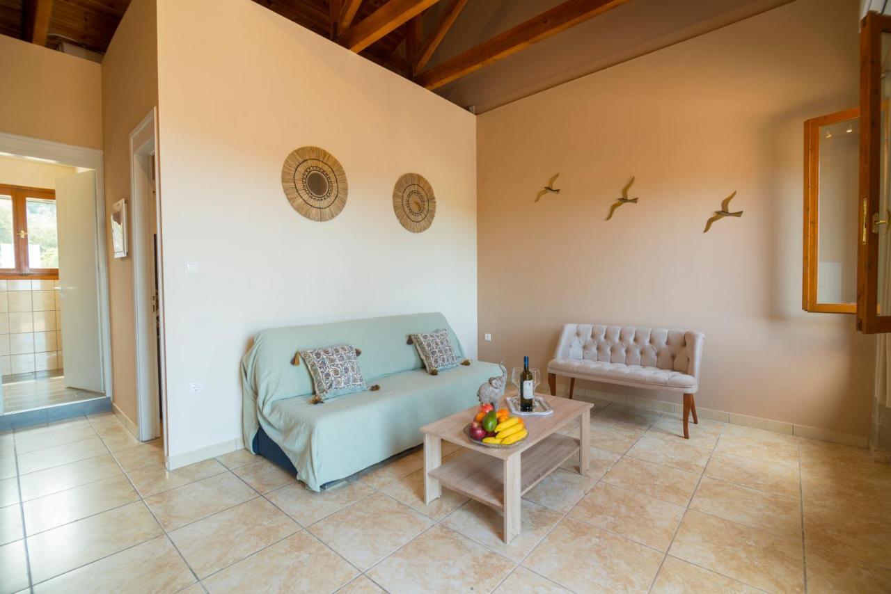 Ntamari Apartments Vathy  Buitenkant foto
